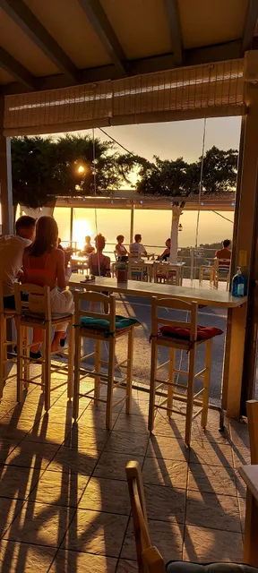 Lefkatas Taverna