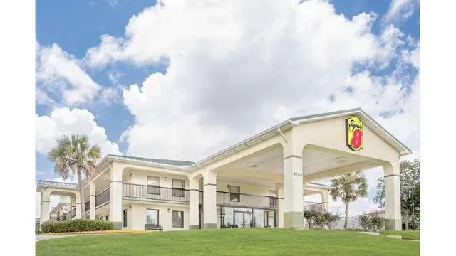 Super 8 by Wyndham Mobile