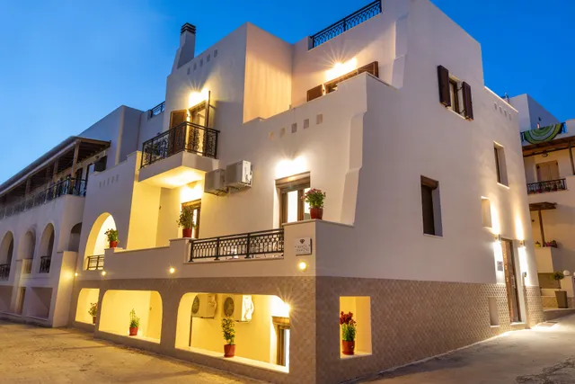 NAXOS DIAMOND Studios Apartments