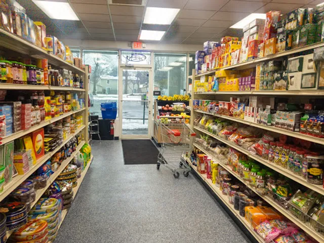 Al Nur Market & Grill