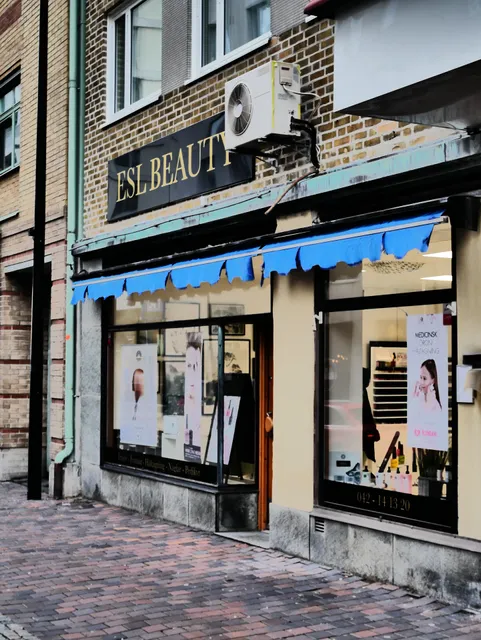 Ellys Euro Nail Center AB