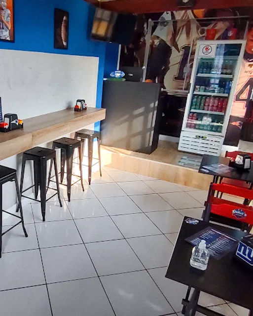 Deka's Burger - Smash Burger