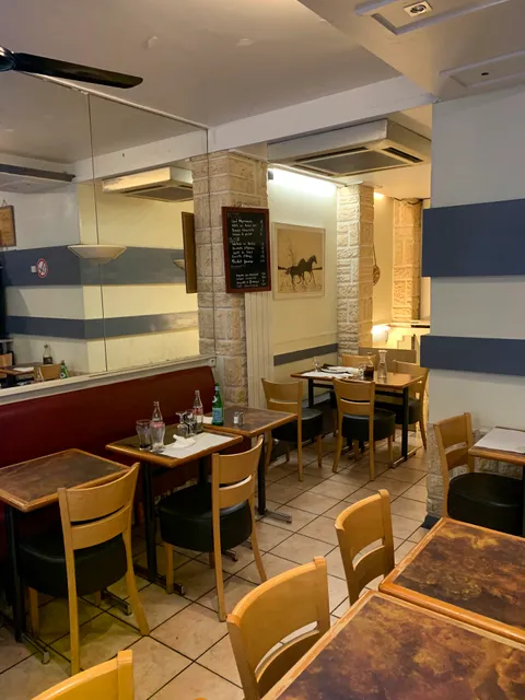 Au Bon Accueil. Bar...brasserie. Restaurant