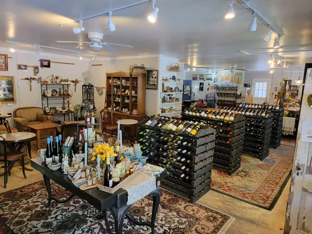 ¡Salud! Sip & Strum ~ Beer & Wine, Bulk Teas, Gifts, Instruments & Repair