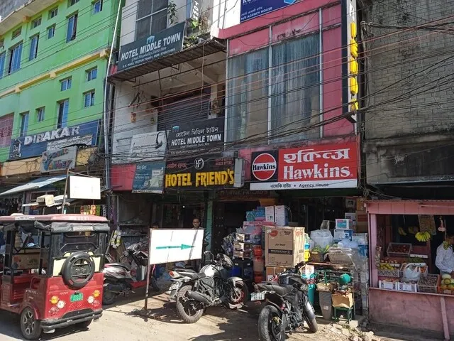 OYO Flagship Hotel Friends