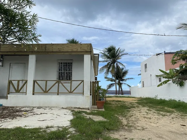 Casita del Mar #1 Oceanfront Retreat in Islote