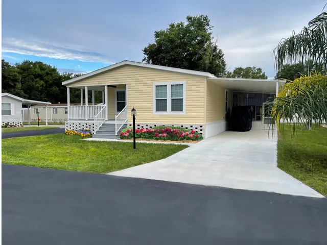 Sunshine Village RV & MH Resort