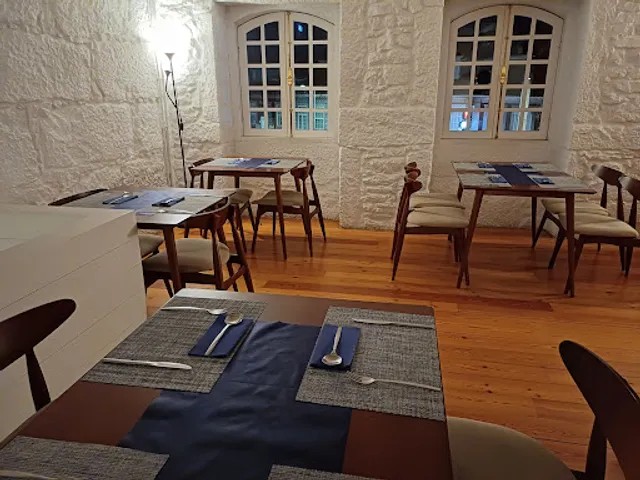 UNAMI - COCKTAIL BAR & RESTAURANT