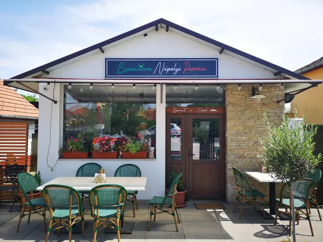 Bazsalikom Nápolyi Pizzéria