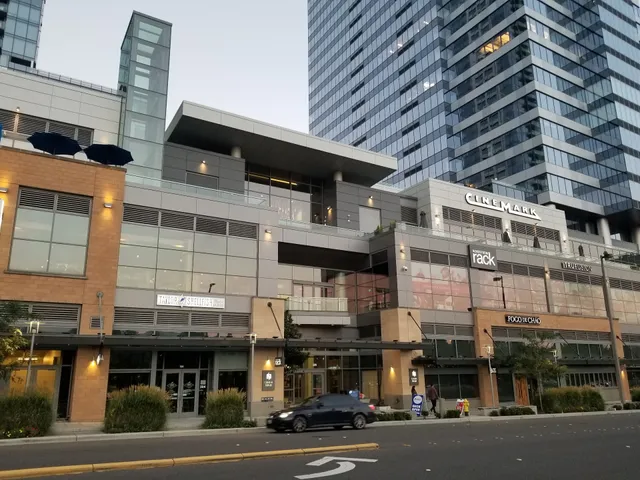 Bellevue Plaza
