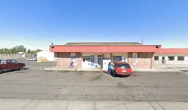 Cascade Valley Grocery