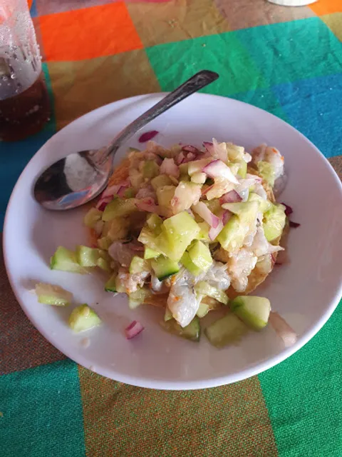 La Marea "Mariscos Estilo Mexcaltitan"