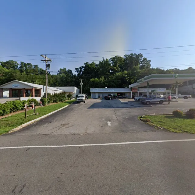 Lakeshore Dairy Bar & Grill