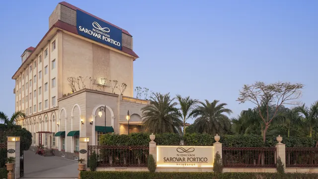 Nidhivan Sarovar Portico, Vrindavan