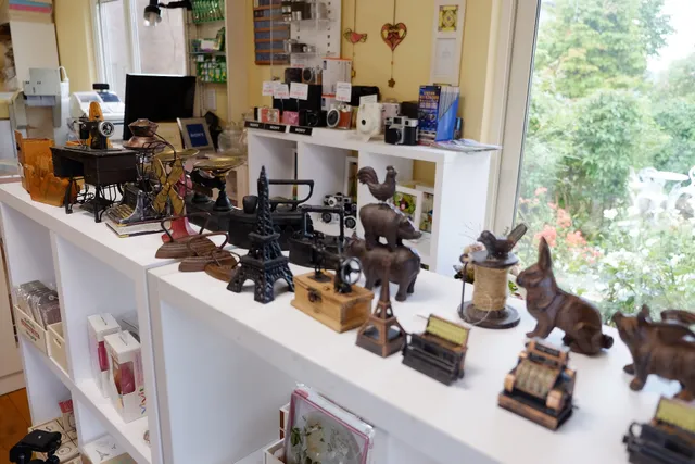 カメラのカナミ