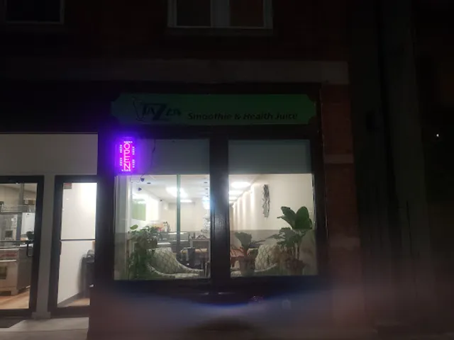Tazza Smoothies & Health Juice