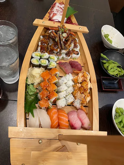 Oishi Sushi Japanese and Thai Cuisine