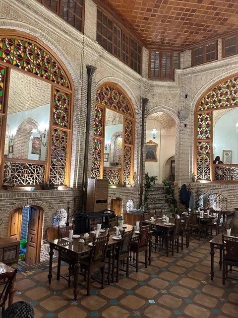 Vakil Tojjar Restaurant