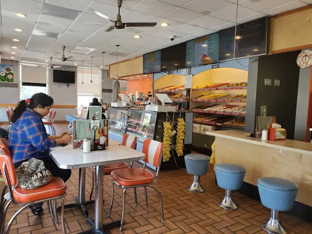 Dandee Donut Factory