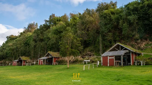 Hospedaje, Cocineria, Fogón y Camping Tuhildad