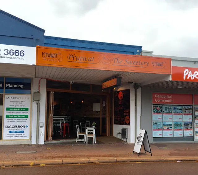 Piyawat The Sweetery