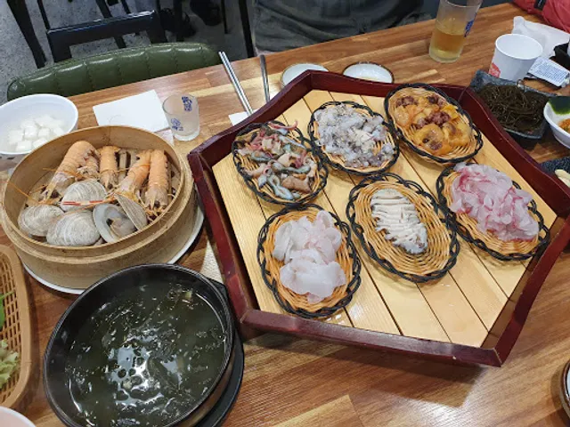 Uahan Bada(Elegance Sea)