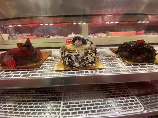 Kabhi B Bakery - Gorwa