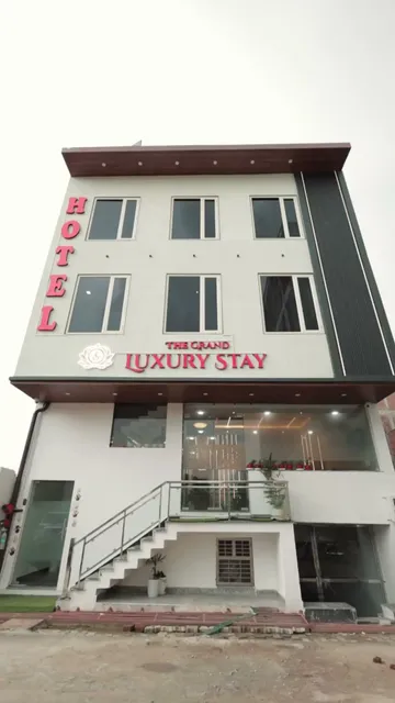 THE GRAND LUXURY STAY HOTEL