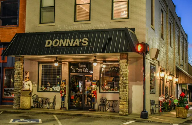 Donna's Old Town Cafe