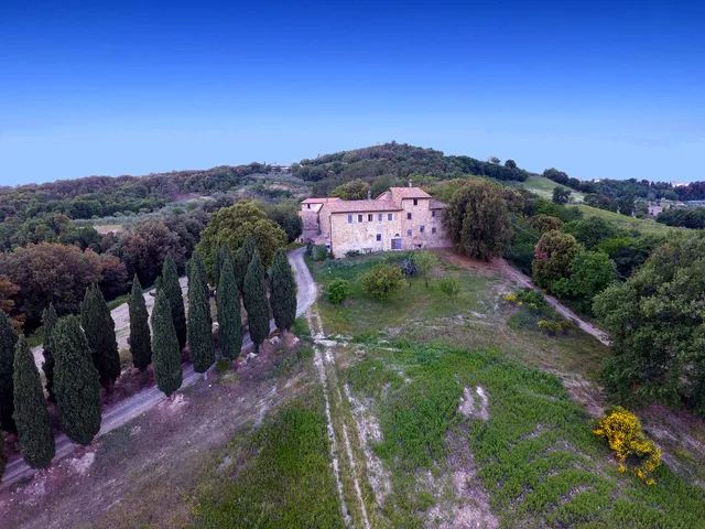 PODERE POMPONE E POLA