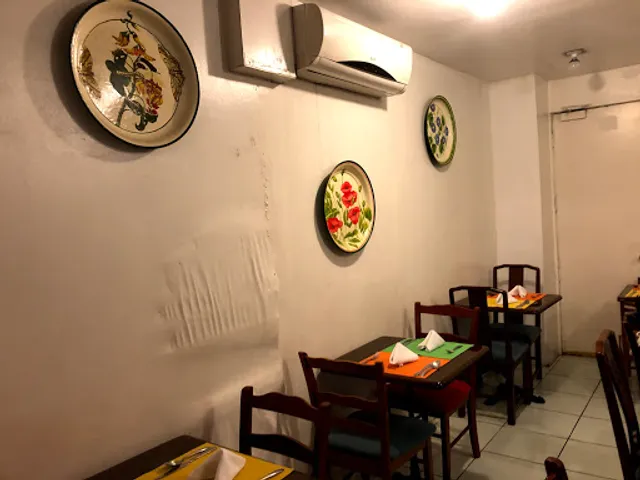 Live Life Vegetarian Food Restaurant