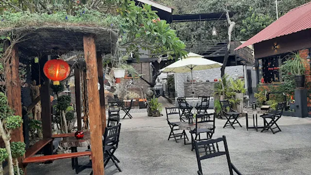 Caribbean Seafood Restaurant by The Pirathouse