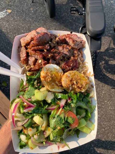 Thai Thai street food