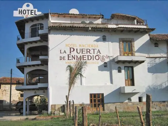 Hotel Hacienda La Puerta De Enmedio