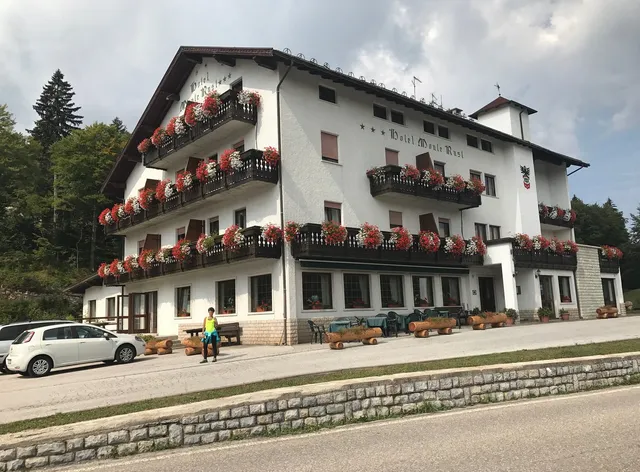 Hotel Monte Rust