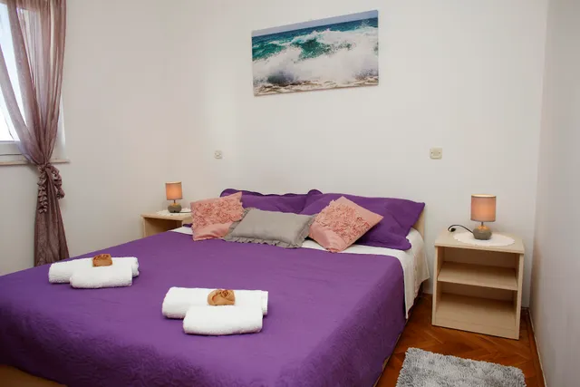 Lena Apartments Mirca