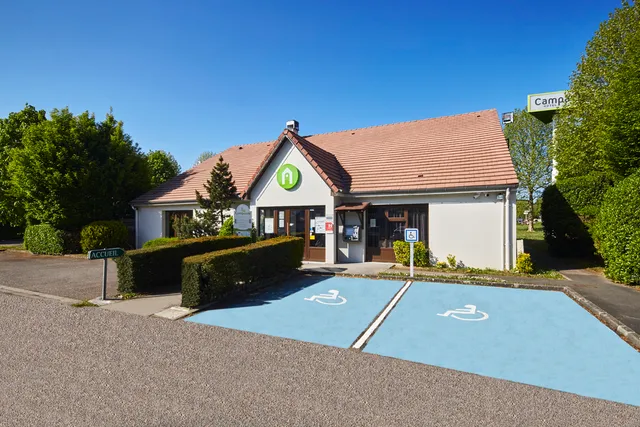 Hôtel Restaurant Campanile Vert Saint Denis