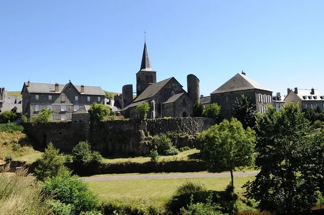 L'EAU BERGE - Chambres d'hôtes, Relais Motards , Nuitée étape GTMC & Tour des Vaches rouges