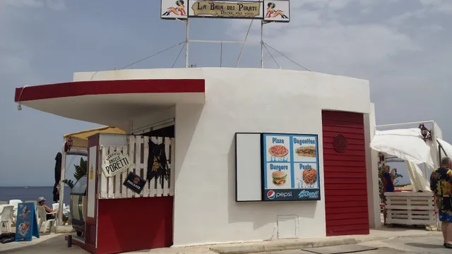 Parrot the Pirate's bay