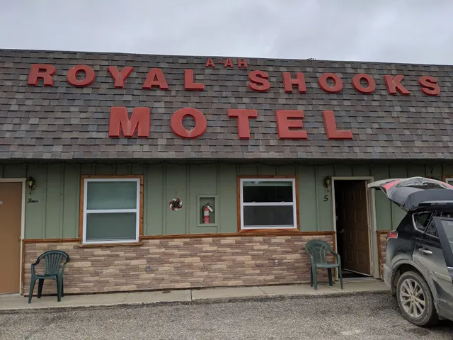 Royal Shooks Motel