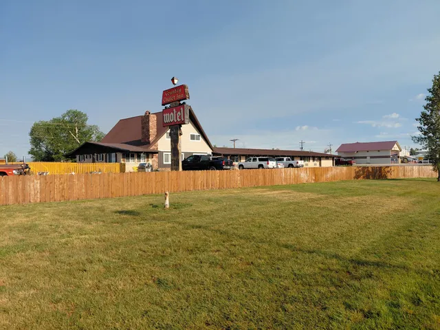 Country Chalet Inn Motel