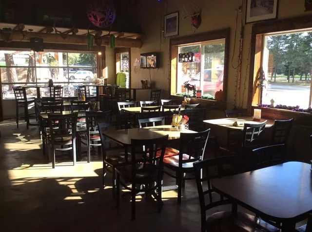 Moose Knuckle BBQ, Burgers and Brew