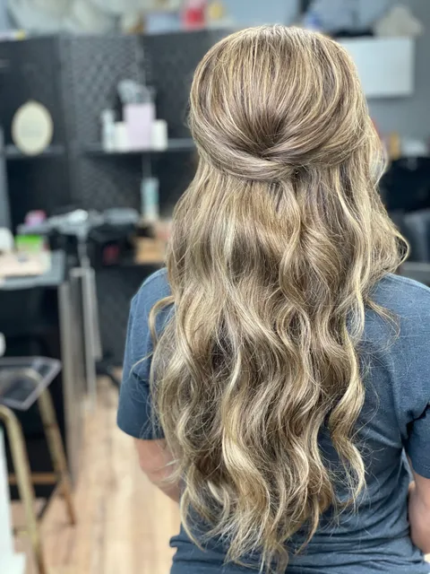 Beauty Therapy, Studio Collective