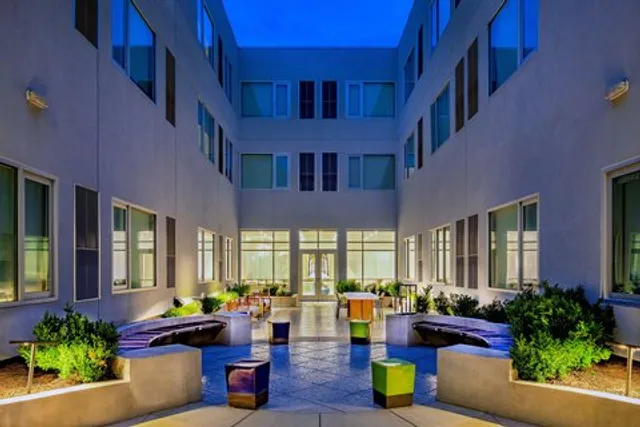 Element Hampton Peninsula Town Center