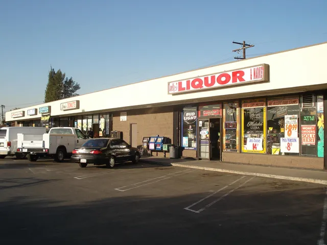 Lucky 7 Liquor & Deli