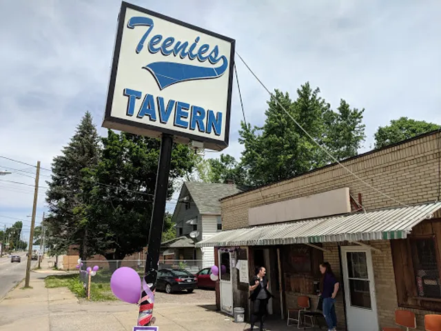 Teenie's Tavern