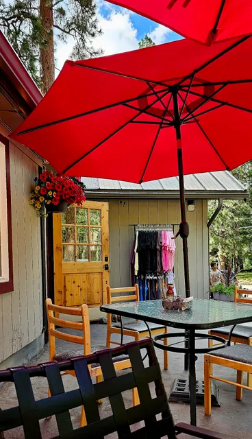 Glacier Ridge Grill & General Store