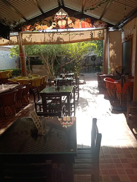 Wicho's Restaurante Bar