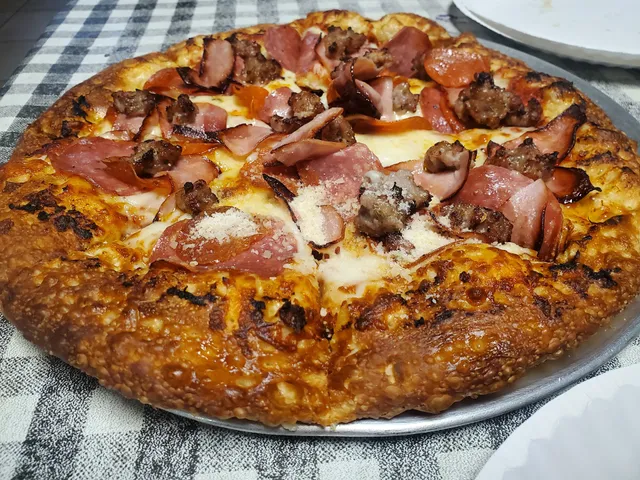 Tony's Pizza Lindsay