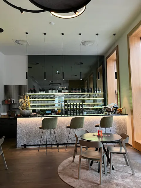 SERVUS Wien Hohenstaufengasse